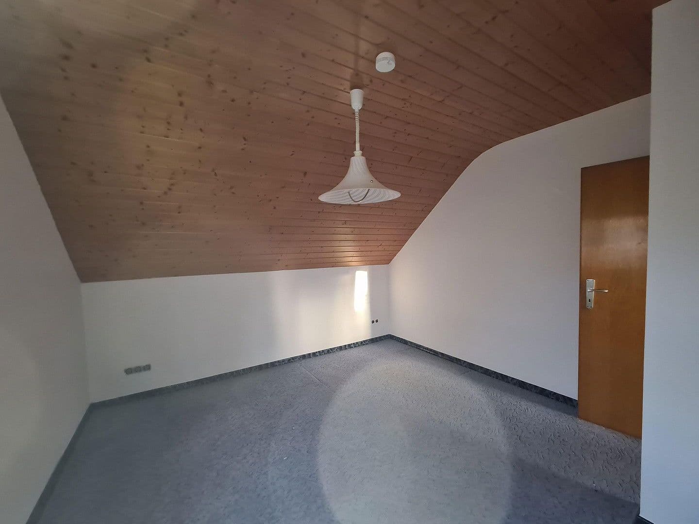 Prenájom bytu 2-izbový 63 m², Bruchköbel, Hesensko Prenájom bytu 2-izbový 63 m², Bruchköbel, Hesensko