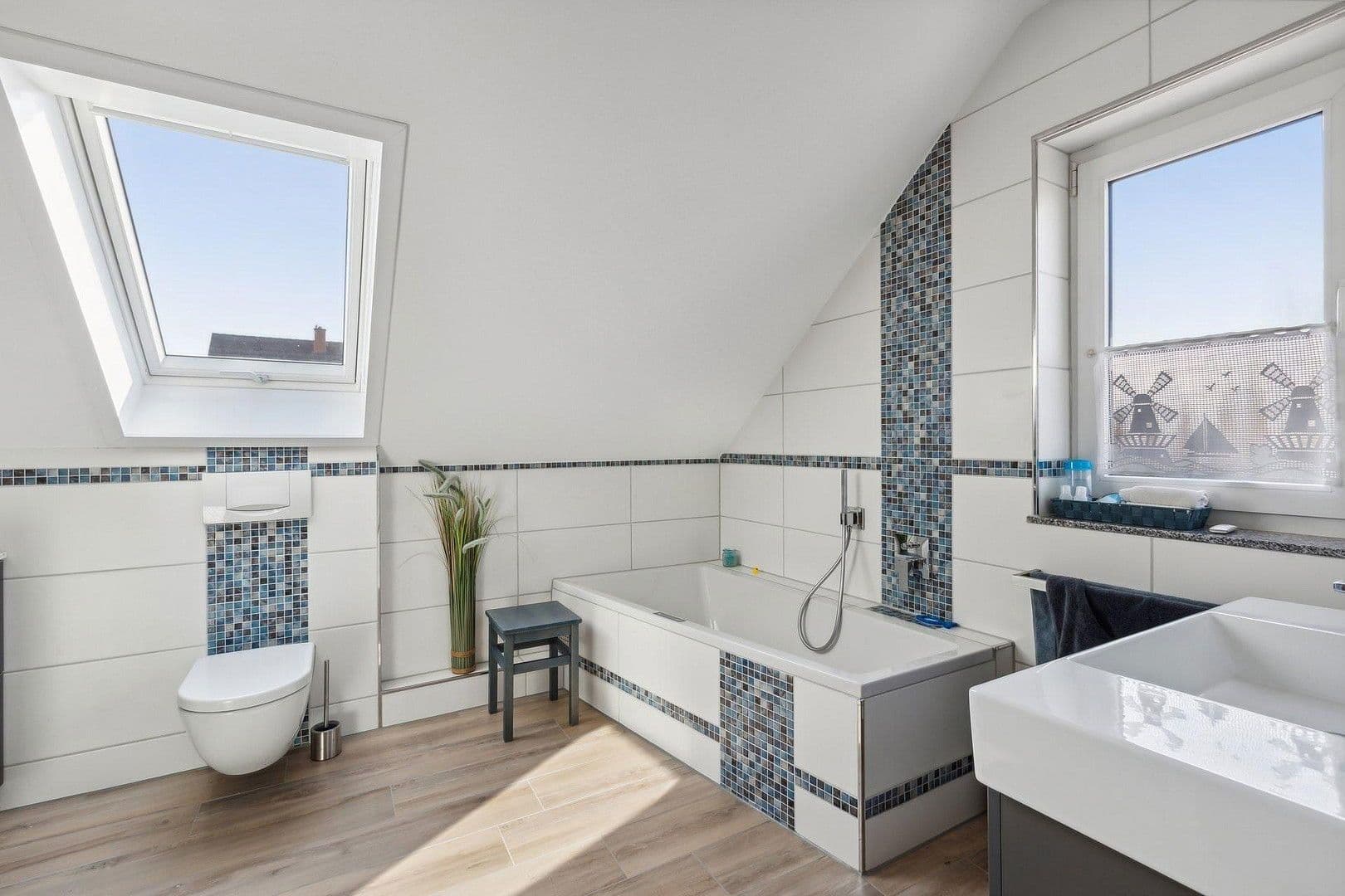 Predaj domu 156 m², pozemek 726 m², Florstadt, Hesensko Predaj domu 156 m², pozemek 726 m², Florstadt, Hesensko