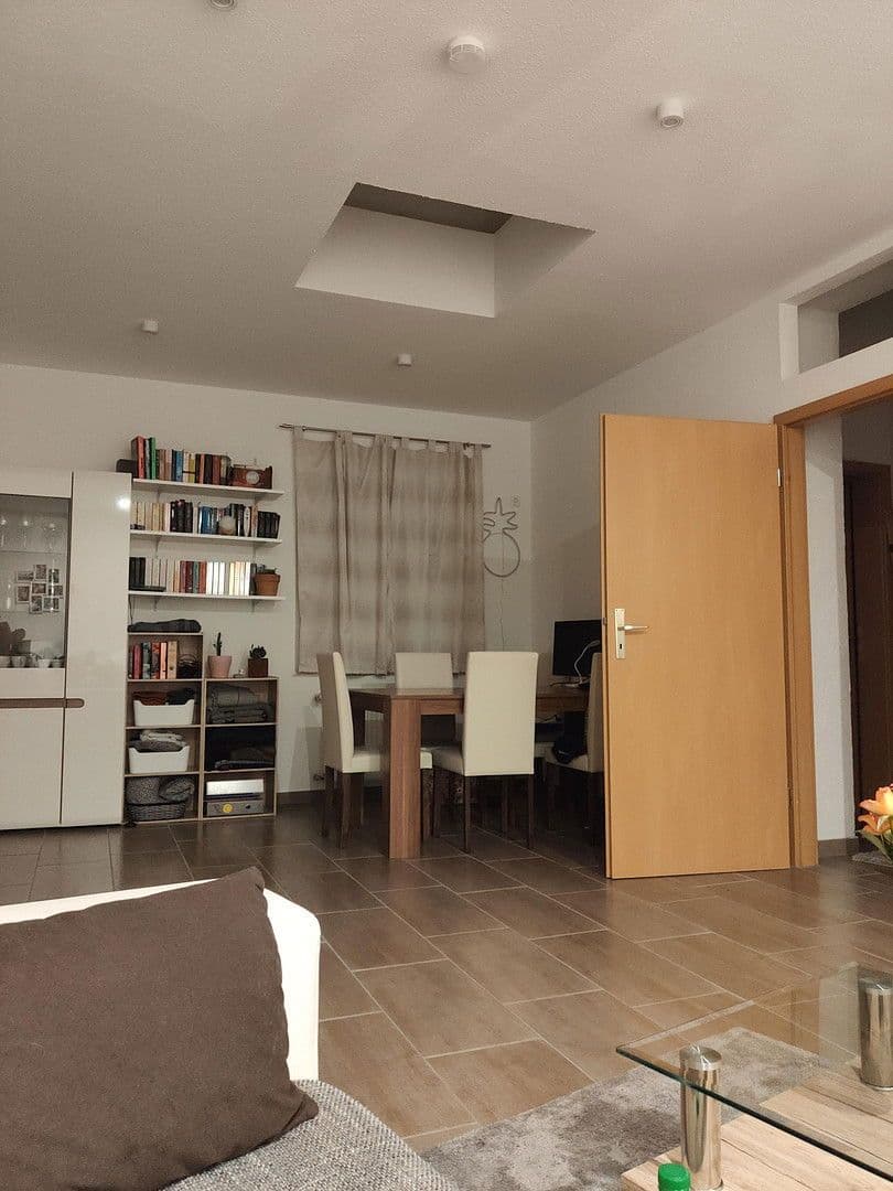 Prenájom bytu 2-izbový 60 m², Nikolausstraße 5, Fulda, Hesensko Prenájom bytu 2-izbový 60 m², Nikolausstraße 5, Fulda, Hesensko