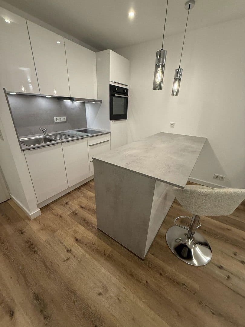 Prenájom bytu 1-izbový 35 m², Mittlelerer Hasenpfad, Frankfurt am Main, Hesensko Prenájom bytu 1-izbový 35 m², Mittlelerer Hasenpfad, Frankfurt am Main, Hesensko