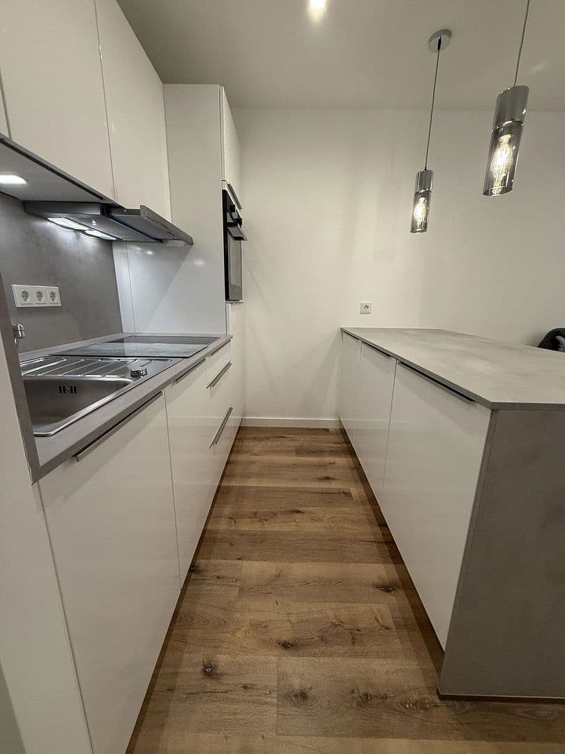Prenájom bytu 1-izbový 35 m², Mittlelerer Hasenpfad, Frankfurt am Main, Hesensko Prenájom bytu 1-izbový 35 m², Mittlelerer Hasenpfad, Frankfurt am Main, Hesensko