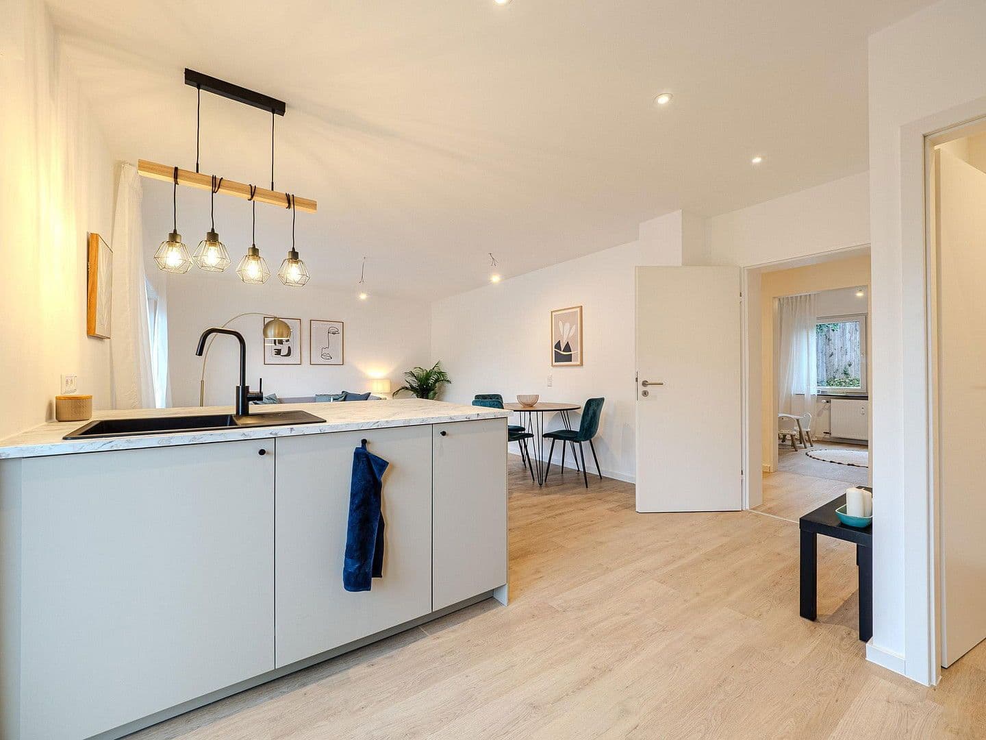 Prenájom bytu 3-izbový 80 m², Gottenheimer Str. 3, Freiburg im Breisgau, Bádensko-Wurttembersko Prenájom bytu 3-izbový 80 m², Gottenheimer Str. 3, Freiburg im Breisgau, Bádensko-Wurttembersko