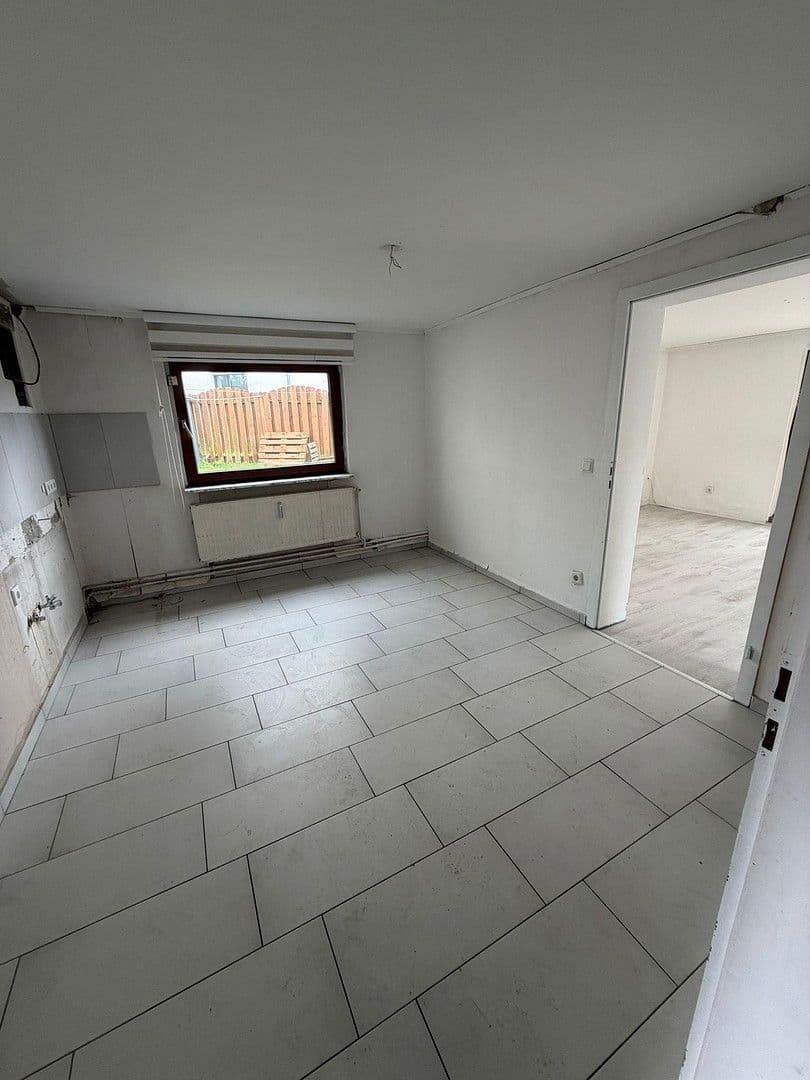 Prenájom domu 100 m², pozemek 150 m², Bremer Str.44, Osnabrück, Dolné Sasko Prenájom domu 100 m², pozemek 150 m², Bremer Str.44, Osnabrück, Dolné Sasko