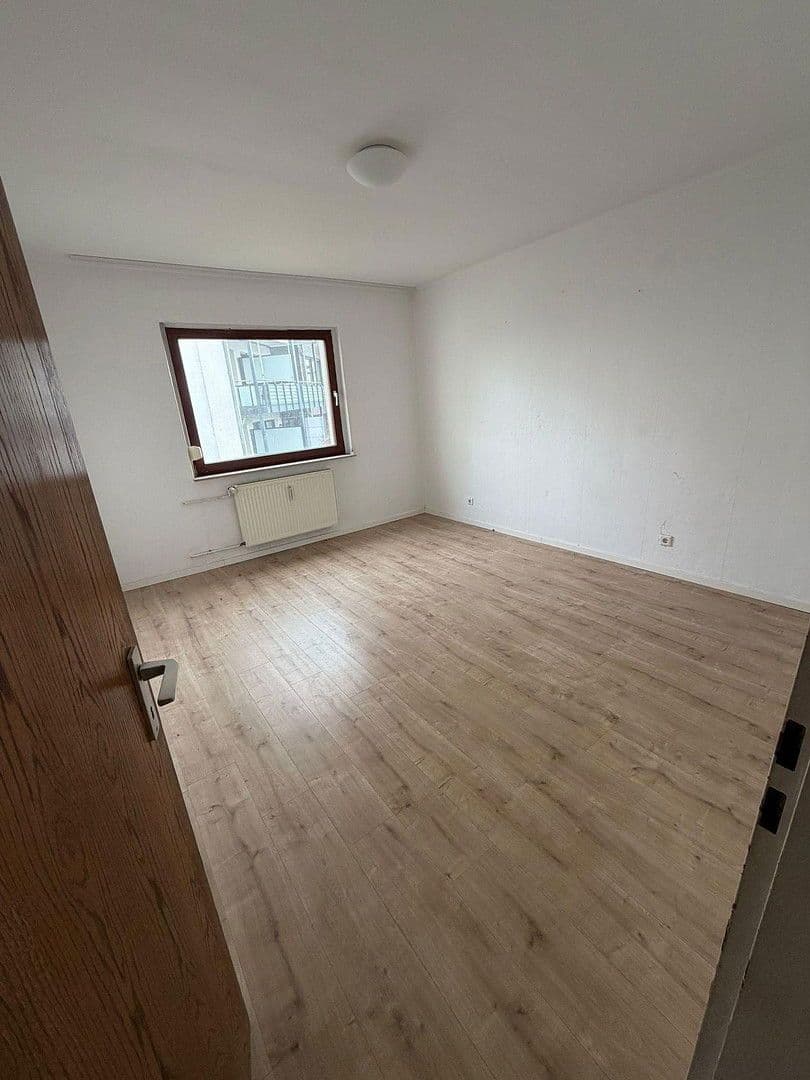 Prenájom domu 100 m², pozemek 150 m², Bremer Str.44, Osnabrück, Dolné Sasko Prenájom domu 100 m², pozemek 150 m², Bremer Str.44, Osnabrück, Dolné Sasko