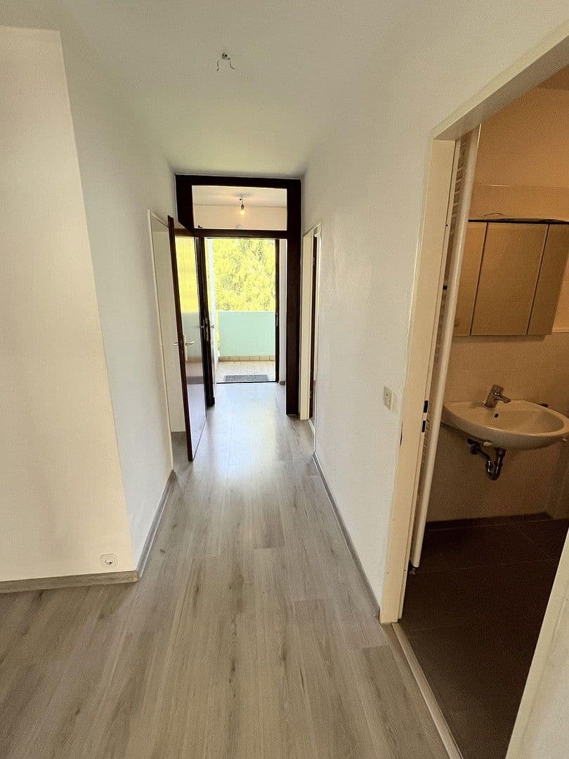 Prenájom bytu 4-izbový 101 m², Schlachthofstraße 9, Häfen - Bremerhaven, Brémy Prenájom bytu 4-izbový 101 m², Schlachthofstraße 9, Häfen - Bremerhaven, Brémy