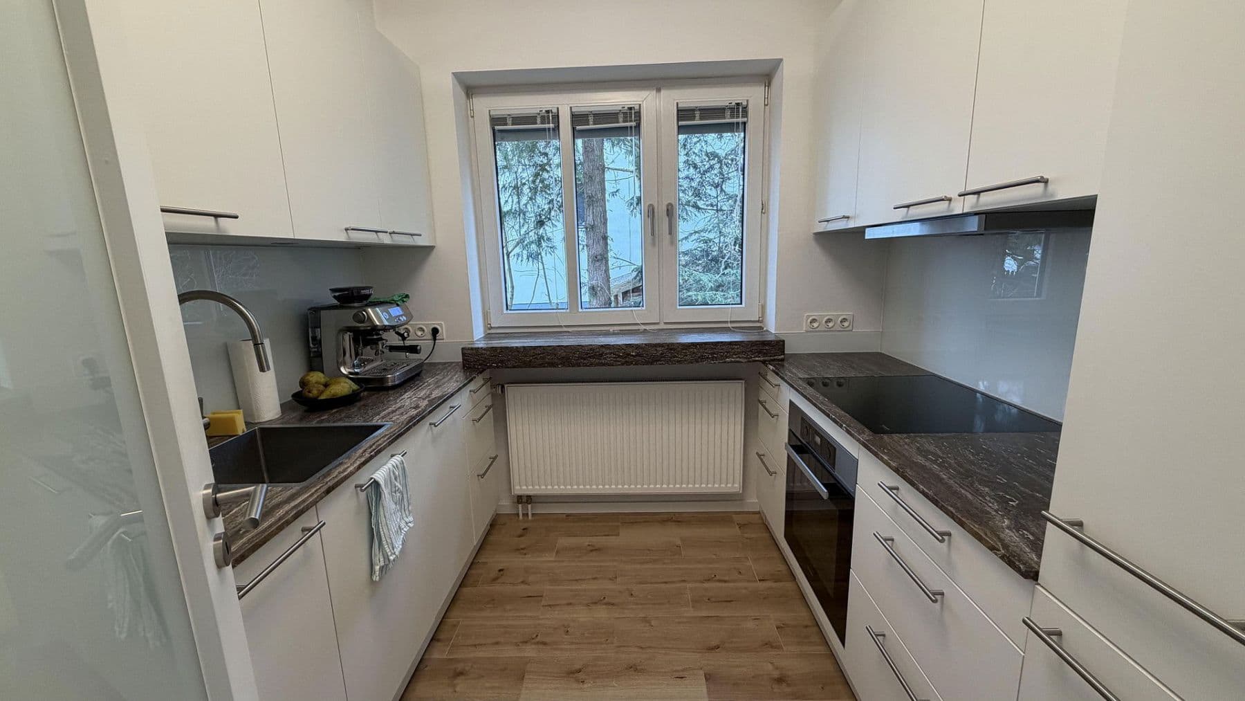 Prenájom kancelárie 11 m², Hirtenweg 6, Grünwald, Bavorsko Prenájom kancelárie 11 m², Hirtenweg 6, Grünwald, Bavorsko