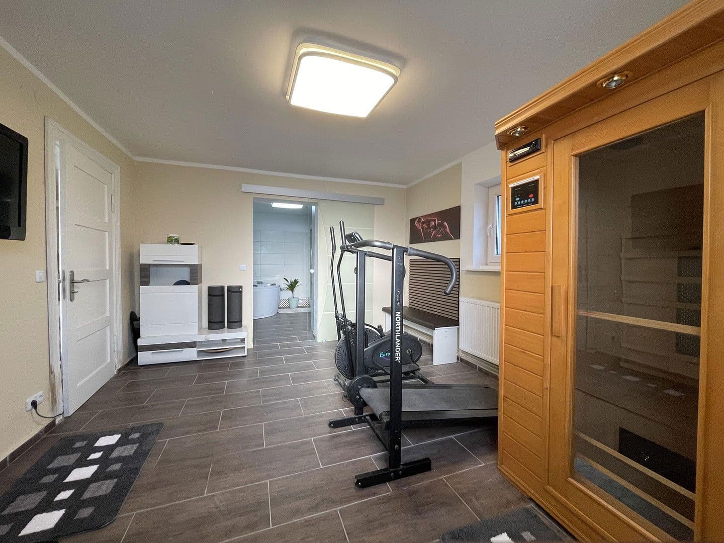 Predaj domu 400 m², pozemek 960 m², Berlin, Berlín Predaj domu 400 m², pozemek 960 m², Berlin, Berlín