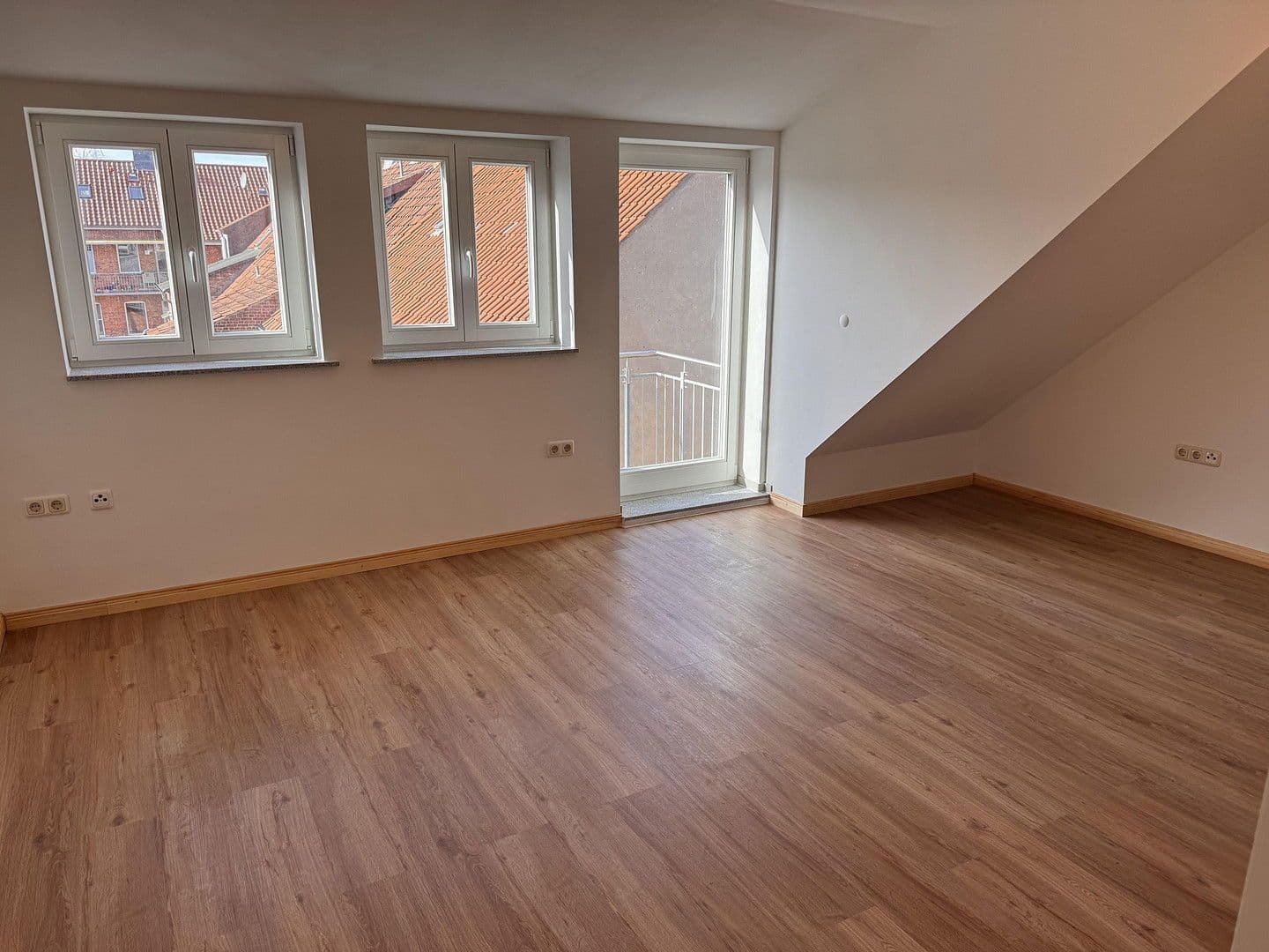 Prenájom bytu 2-izbový 120 m², Henningstraße 12, Lüneburg, Dolné Sasko Prenájom bytu 2-izbový 120 m², Henningstraße 12, Lüneburg, Dolné Sasko