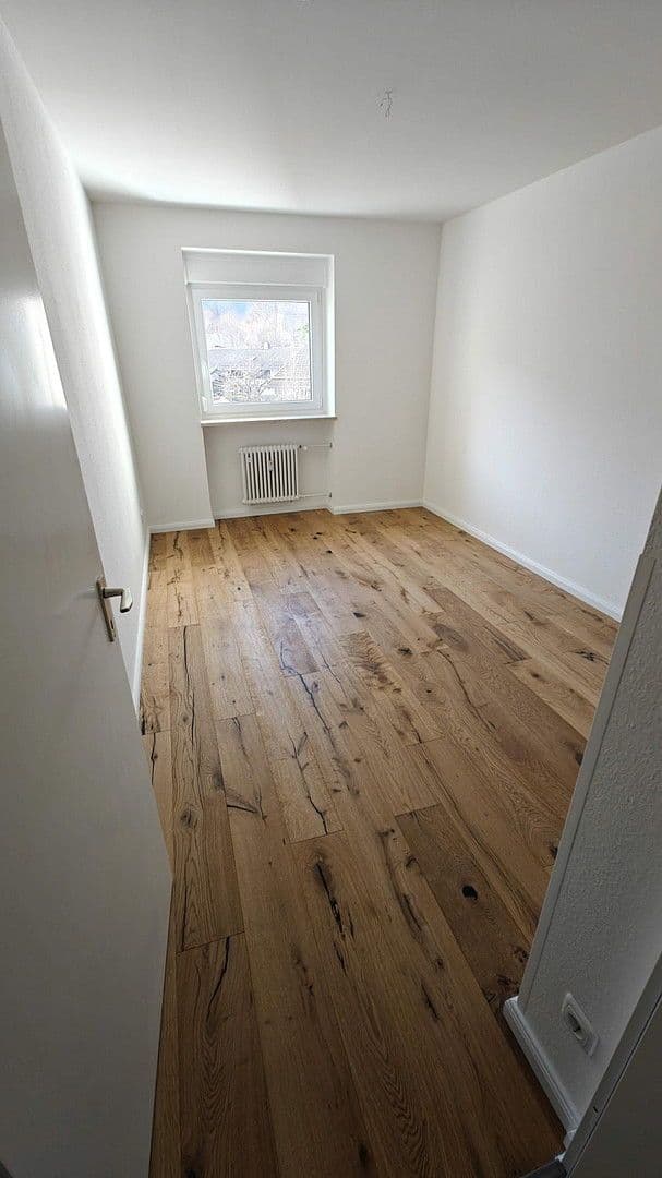 Prenájom bytu 5-izbový 92 m², Archstraße 23, Garmisch-Partenkirchen, Bavorsko Prenájom bytu 5-izbový 92 m², Archstraße 23, Garmisch-Partenkirchen, Bavorsko