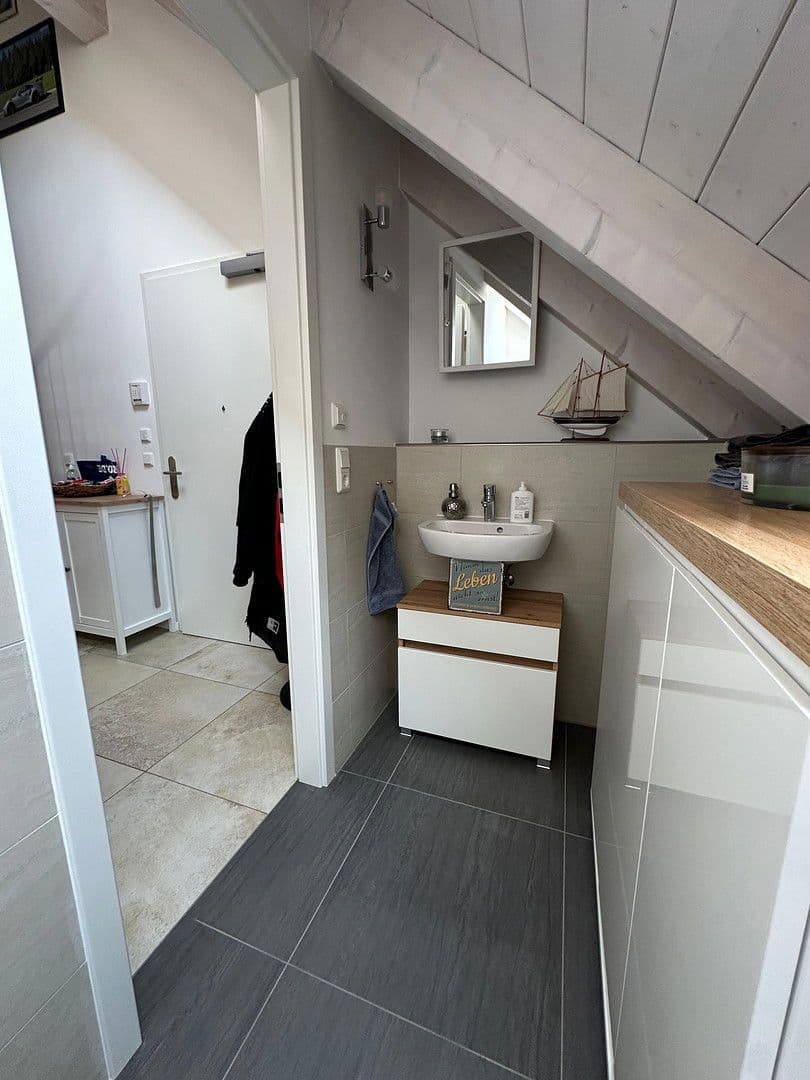 Prenájom bytu 4-izbový 116 m², Hanfelder Str. 7a, Oberbrunn, Bavorsko Prenájom bytu 4-izbový 116 m², Hanfelder Str. 7a, Oberbrunn, Bavorsko