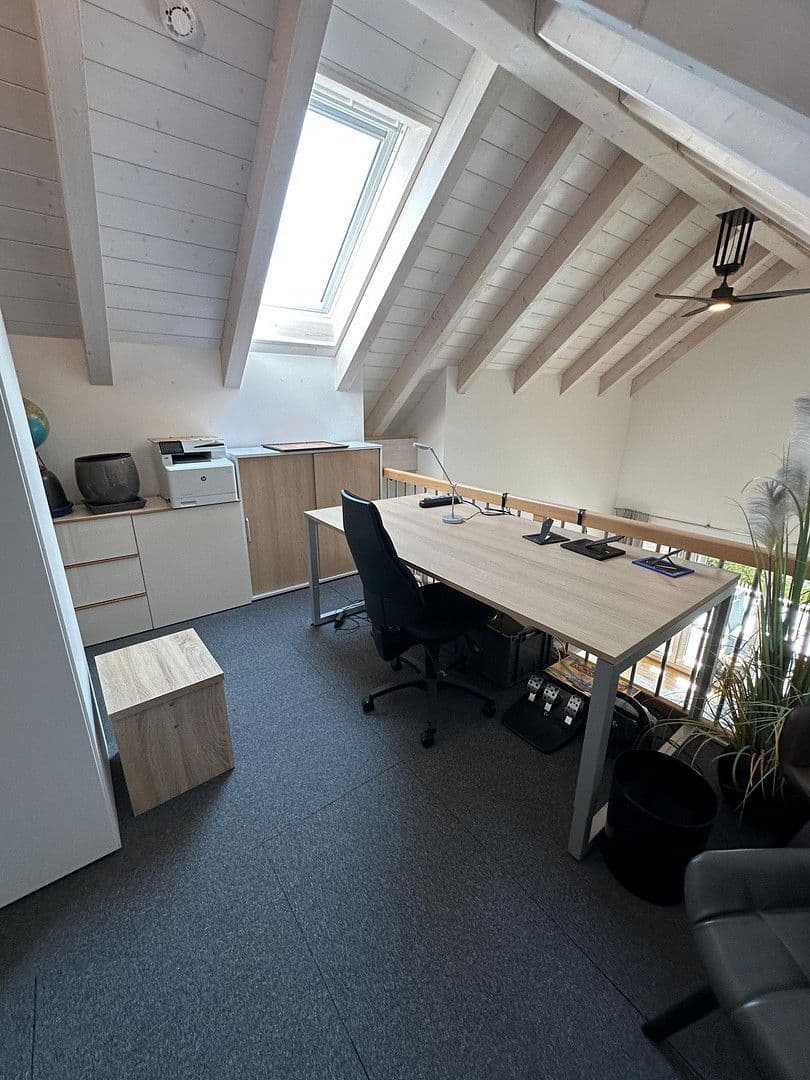 Prenájom bytu 4-izbový 116 m², Hanfelder Str. 7a, Oberbrunn, Bavorsko Prenájom bytu 4-izbový 116 m², Hanfelder Str. 7a, Oberbrunn, Bavorsko