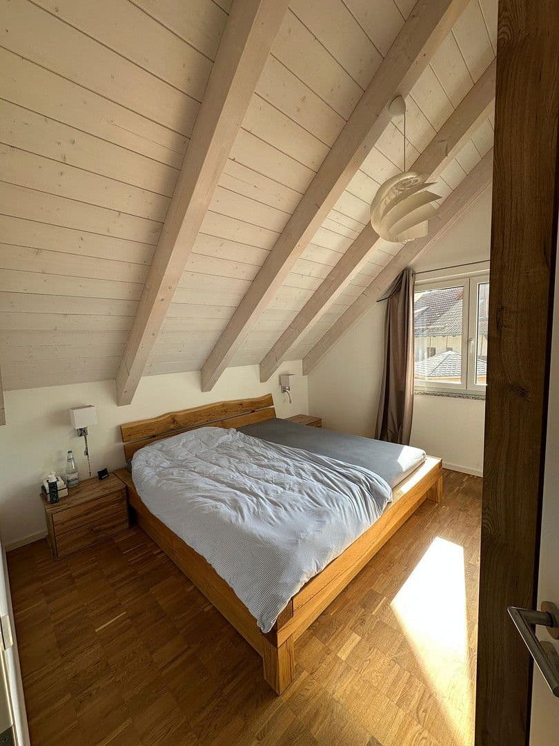 Prenájom bytu 4-izbový 116 m², Hanfelder Str. 7a, Oberbrunn, Bavorsko Prenájom bytu 4-izbový 116 m², Hanfelder Str. 7a, Oberbrunn, Bavorsko