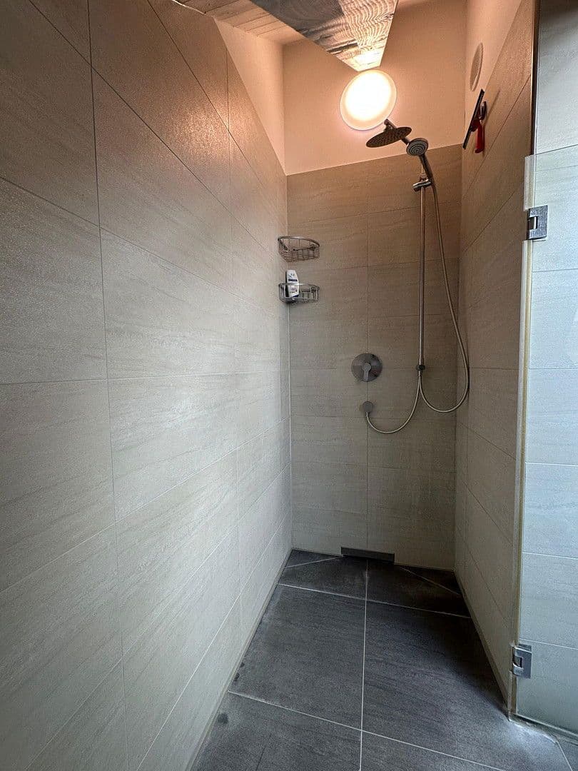 Prenájom bytu 4-izbový 116 m², Hanfelder Str. 7a, Oberbrunn, Bavorsko Prenájom bytu 4-izbový 116 m², Hanfelder Str. 7a, Oberbrunn, Bavorsko