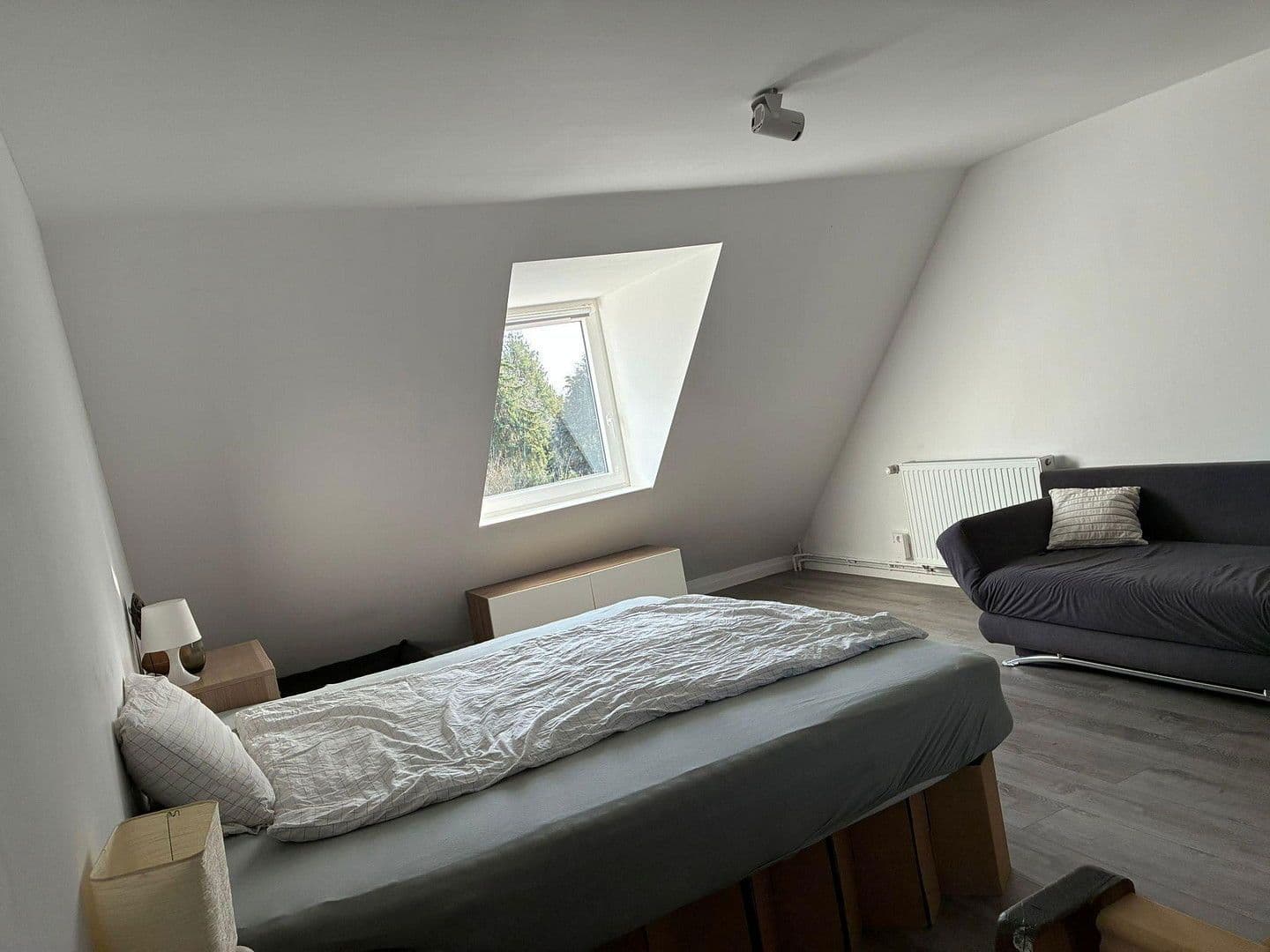 Prenájom domu 89 m², pozemek 165 m², Am Wullwinkel 35, Hannover, Dolné Sasko Prenájom domu 89 m², pozemek 165 m², Am Wullwinkel 35, Hannover, Dolné Sasko