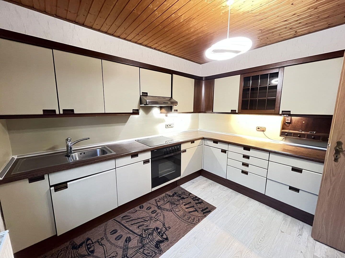 Predaj domu 105 m², pozemek 165 m², Bremen, Brémy Predaj domu 105 m², pozemek 165 m², Bremen, Brémy