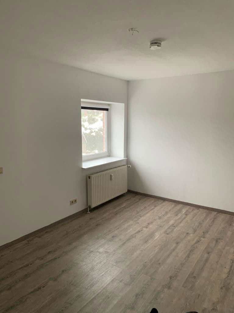 Prenájom bytu 3-izbový 98 m², Glücksstädter Straße 19, Weddelbrook, Šlezvicko-Holštajnsko Prenájom bytu 3-izbový 98 m², Glücksstädter Straße 19, Weddelbrook, Šlezvicko-Holštajnsko