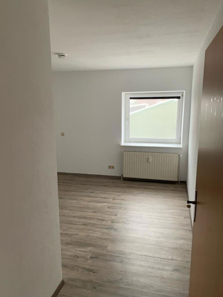 Prenájom bytu 3-izbový 98 m², Glücksstädter Straße 19, Weddelbrook, Šlezvicko-Holštajnsko Prenájom bytu 3-izbový 98 m², Glücksstädter Straße 19, Weddelbrook, Šlezvicko-Holštajnsko