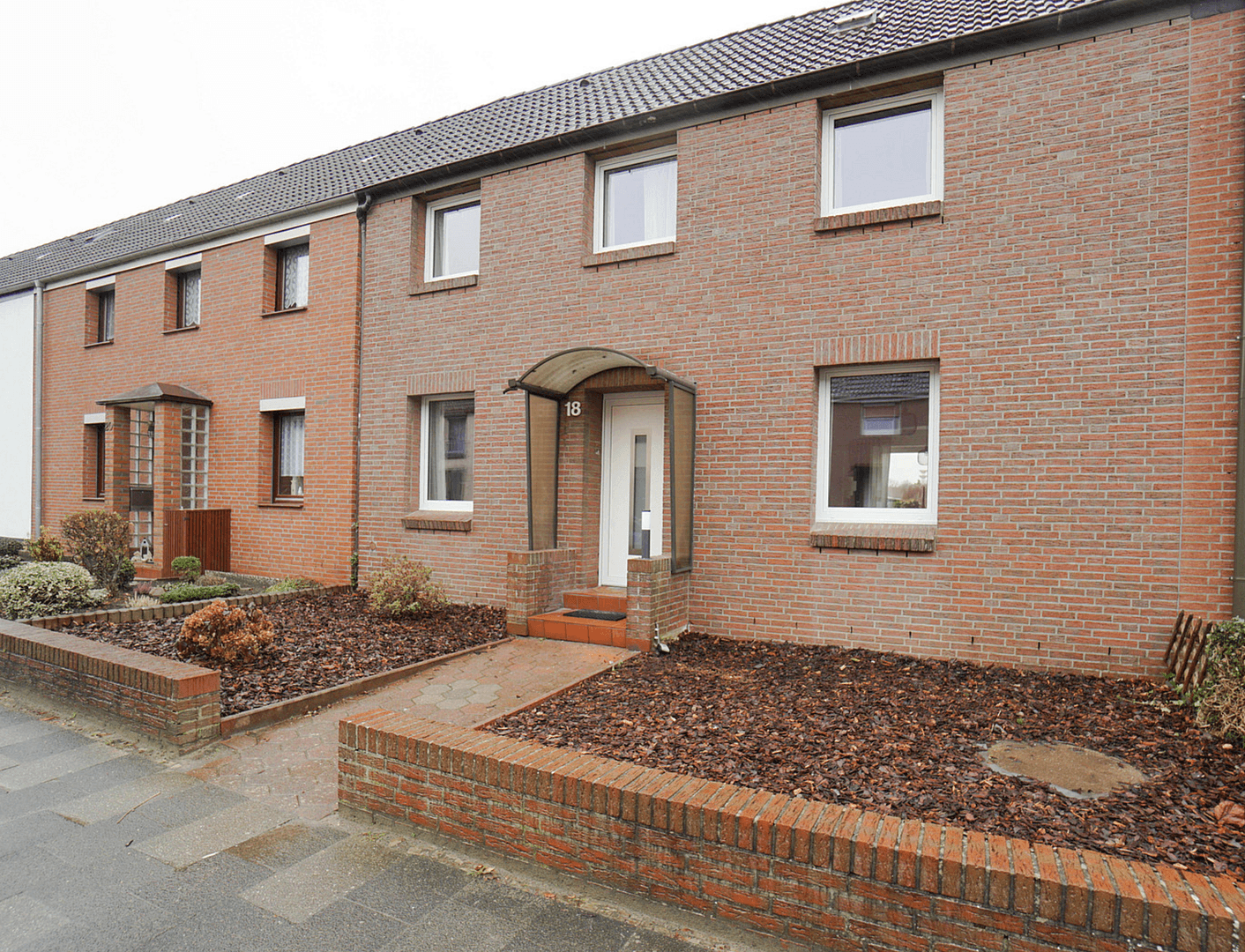 Predaj domu 130 m², pozemek 287 m², Bremerhaven, Brémy Predaj domu 130 m², pozemek 287 m², Bremerhaven, Brémy