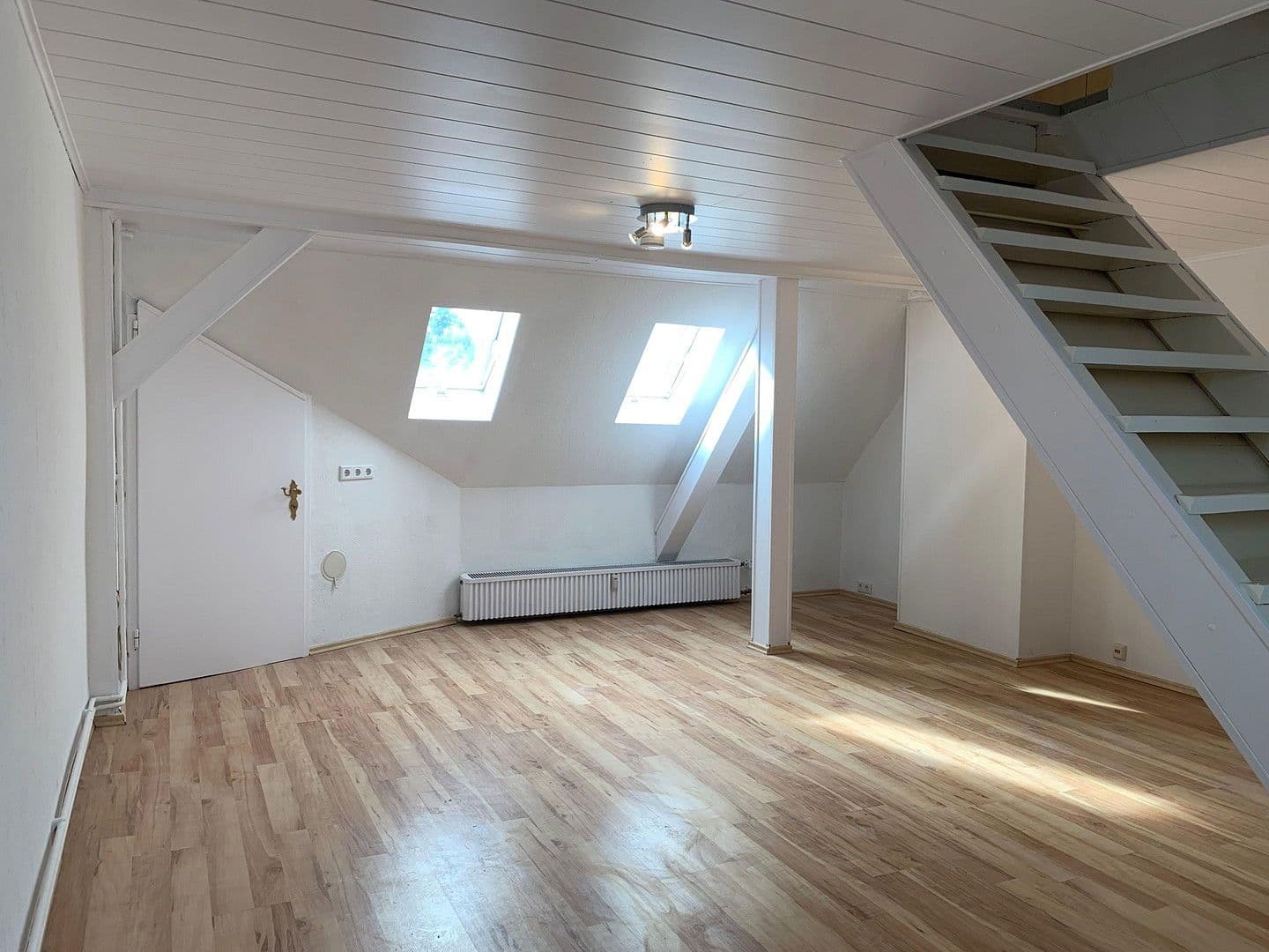 Prenájom bytu 3-izbový 70 m², Rodensteiner Str. 14, Fränkisch-Crumbach, Hesensko Prenájom bytu 3-izbový 70 m², Rodensteiner Str. 14, Fränkisch-Crumbach, Hesensko