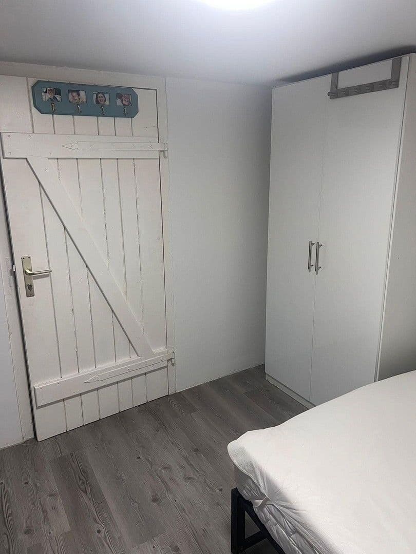 Prenájom bytu 1-izbový 10 m², Grosse Falterstrasse , 58, Stuttgart, Bádensko-Wurttembersko Prenájom bytu 1-izbový 10 m², Grosse Falterstrasse , 58, Stuttgart, Bádensko-Wurttembersko