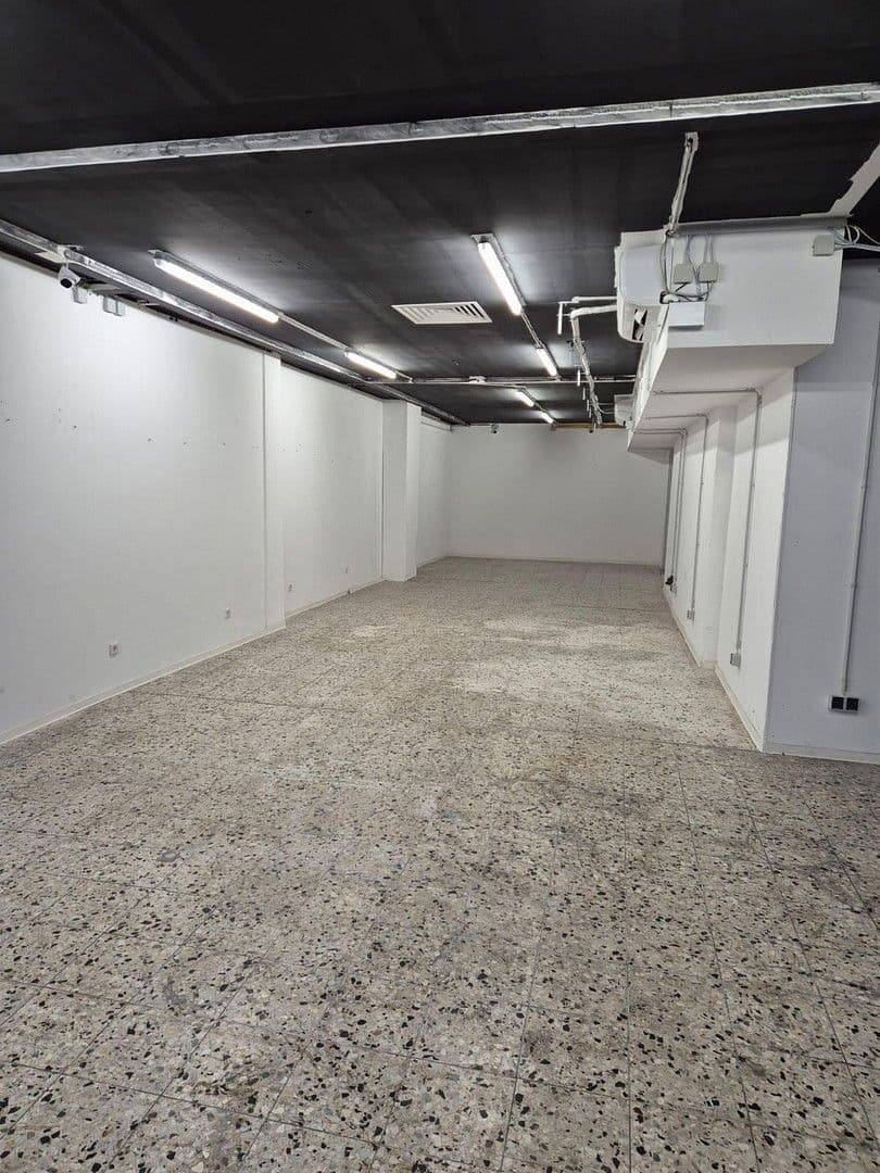 Prenájom nebytového priestoru 800 m², Gertherstr. 8-10, Bochum Gerthe, Severné Porýnie - Westfálsko Prenájom nebytového priestoru 800 m², Gertherstr. 8-10, Bochum Gerthe, Severné Porýnie - Westfálsko