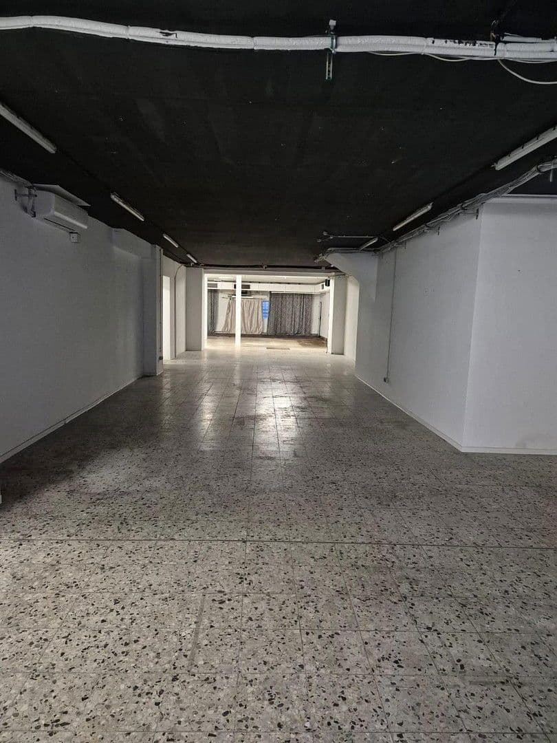 Prenájom nebytového priestoru 800 m², Gertherstr. 8-10, Bochum Gerthe, Severné Porýnie - Westfálsko Prenájom nebytového priestoru 800 m², Gertherstr. 8-10, Bochum Gerthe, Severné Porýnie - Westfálsko