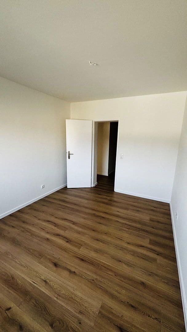 Prenájom bytu 3-izbový 93 m², Groß-Gerau, Hesensko Prenájom bytu 3-izbový 93 m², Groß-Gerau, Hesensko