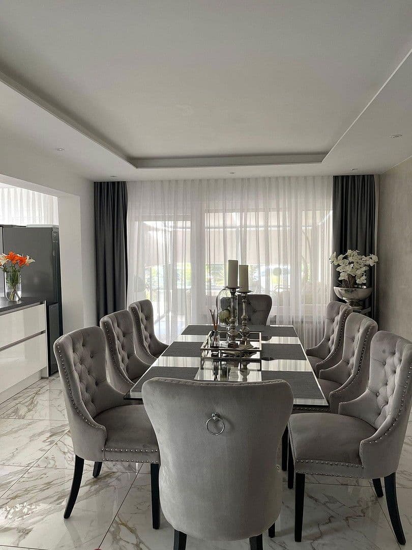 Predaj domu 189 m², pozemek 313 m², Schweinfurt, Bavorsko Predaj domu 189 m², pozemek 313 m², Schweinfurt, Bavorsko