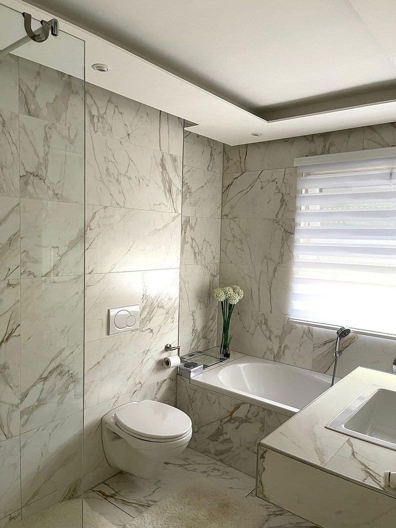 Predaj domu 189 m², pozemek 313 m², Schweinfurt, Bavorsko Predaj domu 189 m², pozemek 313 m², Schweinfurt, Bavorsko