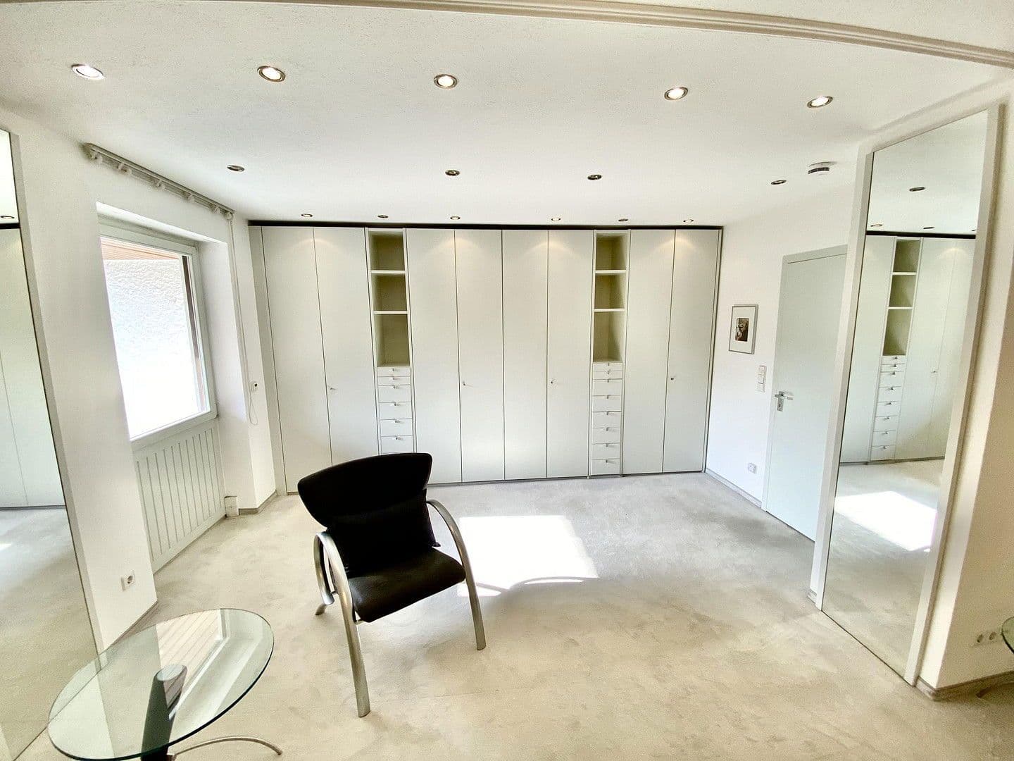 Predaj domu 230 m², pozemek 1.806 m², Am Mühlbach 1, Leinzell, Bádensko-Wurttembersko Predaj domu 230 m², pozemek 1.806 m², Am Mühlbach 1, Leinzell, Bádensko-Wurttembersko