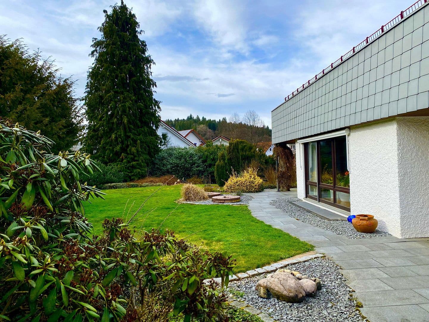 Predaj domu 230 m², pozemek 1.806 m², Am Mühlbach 1, Leinzell, Bádensko-Wurttembersko Predaj domu 230 m², pozemek 1.806 m², Am Mühlbach 1, Leinzell, Bádensko-Wurttembersko