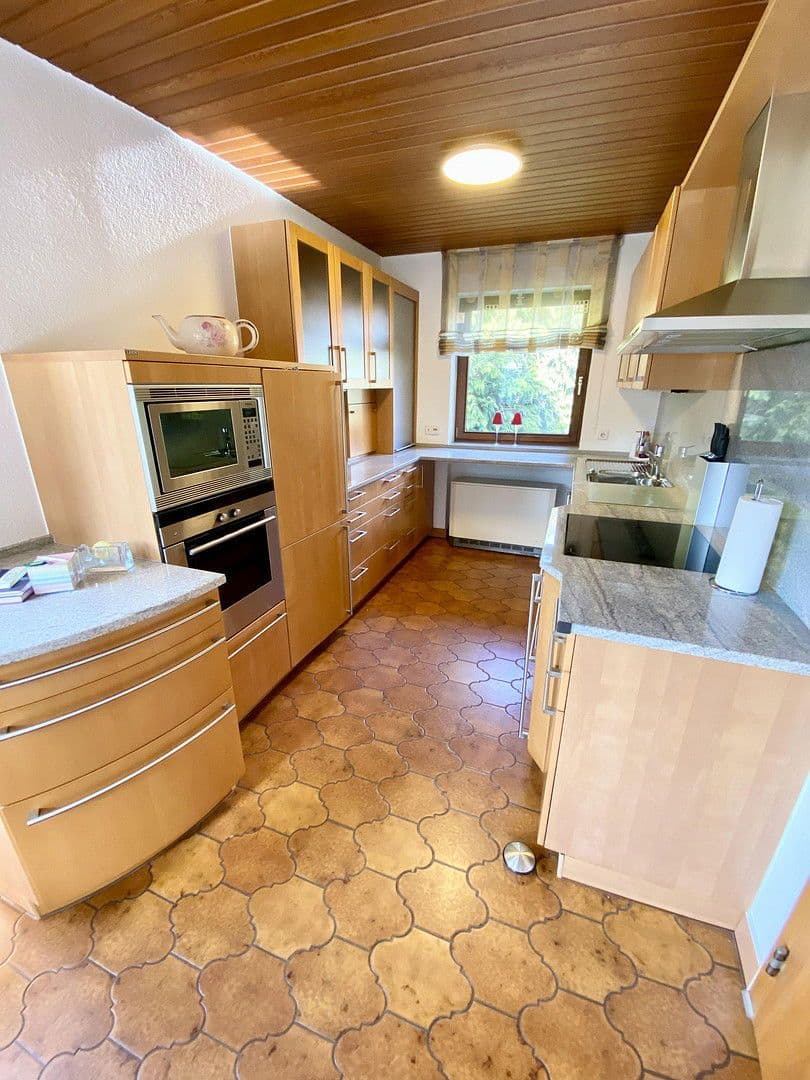 Predaj domu 230 m², pozemek 1.806 m², Am Mühlbach 1, Leinzell, Bádensko-Wurttembersko Predaj domu 230 m², pozemek 1.806 m², Am Mühlbach 1, Leinzell, Bádensko-Wurttembersko