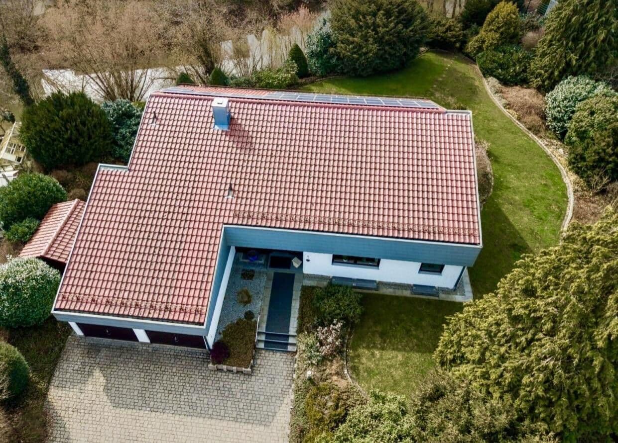 Predaj domu 230 m², pozemek 1.806 m², Am Mühlbach 1, Leinzell, Bádensko-Wurttembersko Predaj domu 230 m², pozemek 1.806 m², Am Mühlbach 1, Leinzell, Bádensko-Wurttembersko