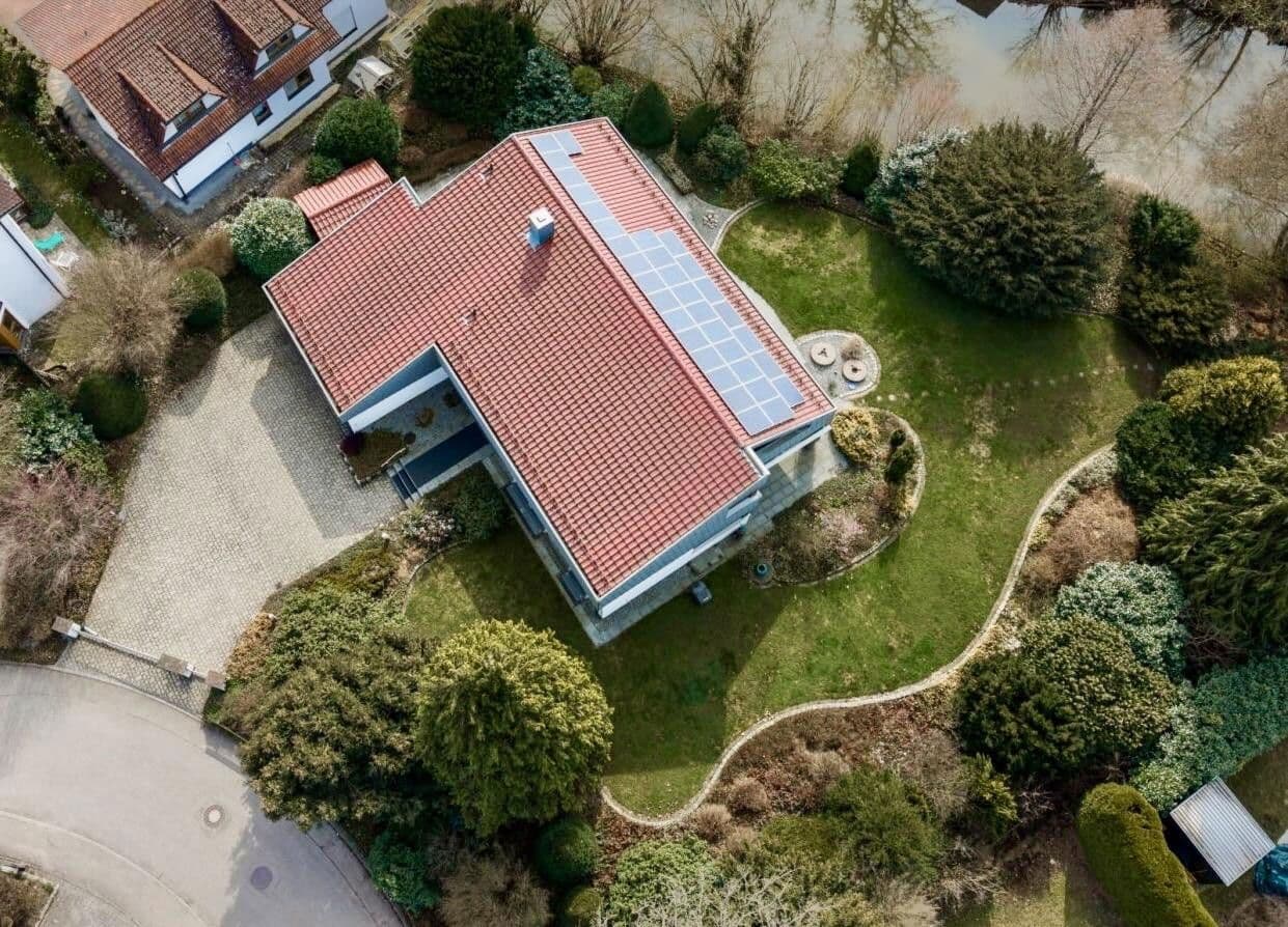 Predaj domu 230 m², pozemek 1.806 m², Am Mühlbach 1, Leinzell, Bádensko-Wurttembersko Predaj domu 230 m², pozemek 1.806 m², Am Mühlbach 1, Leinzell, Bádensko-Wurttembersko