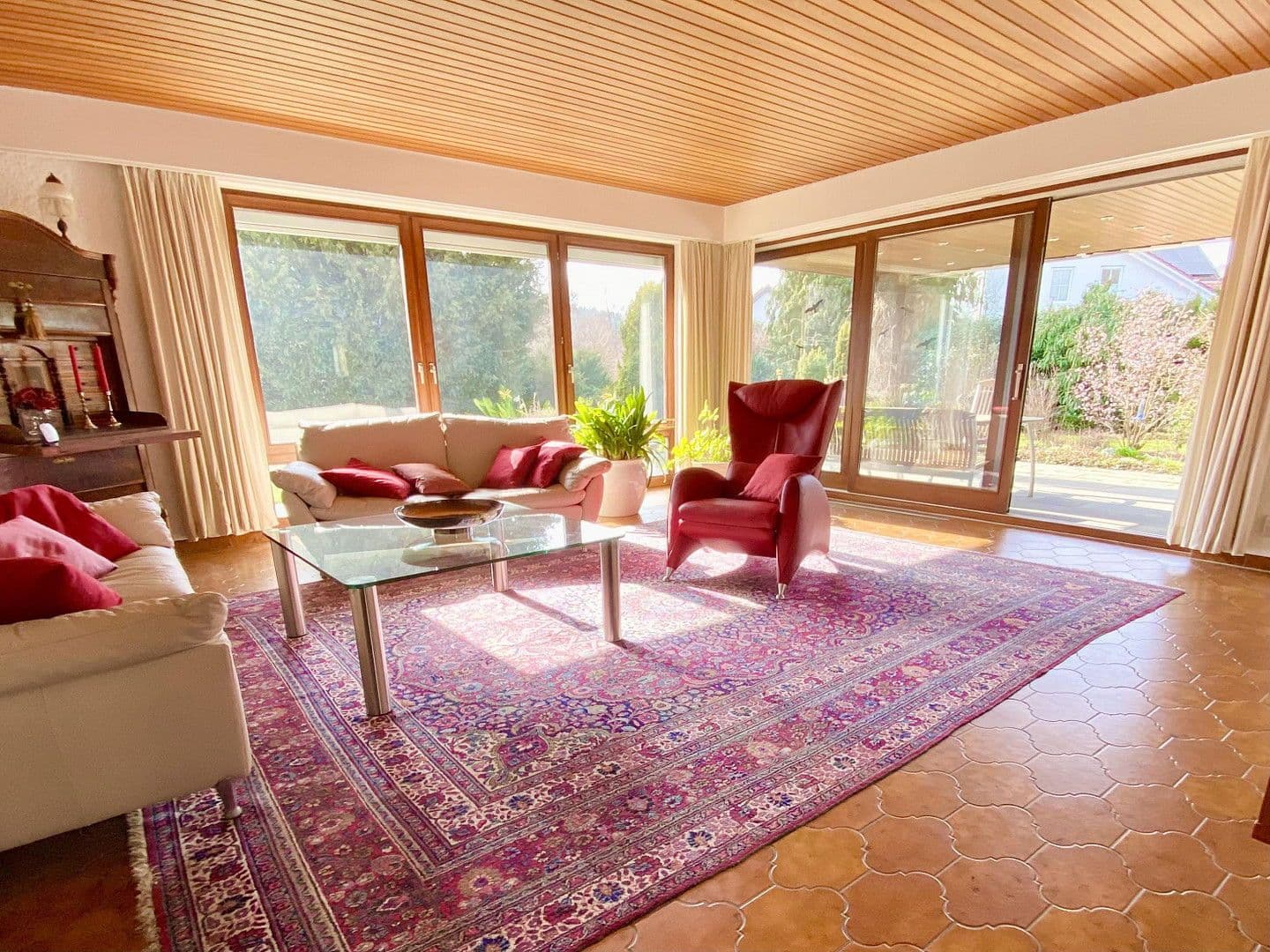 Predaj domu 230 m², pozemek 1.806 m², Am Mühlbach 1, Leinzell, Bádensko-Wurttembersko Predaj domu 230 m², pozemek 1.806 m², Am Mühlbach 1, Leinzell, Bádensko-Wurttembersko