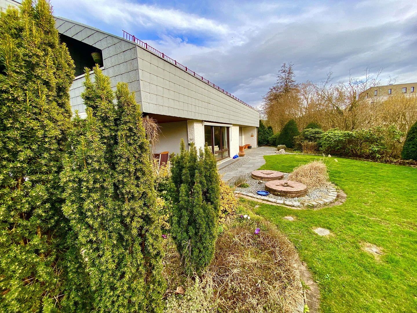 Predaj domu 230 m², pozemek 1.806 m², Am Mühlbach 1, Leinzell, Bádensko-Wurttembersko Predaj domu 230 m², pozemek 1.806 m², Am Mühlbach 1, Leinzell, Bádensko-Wurttembersko