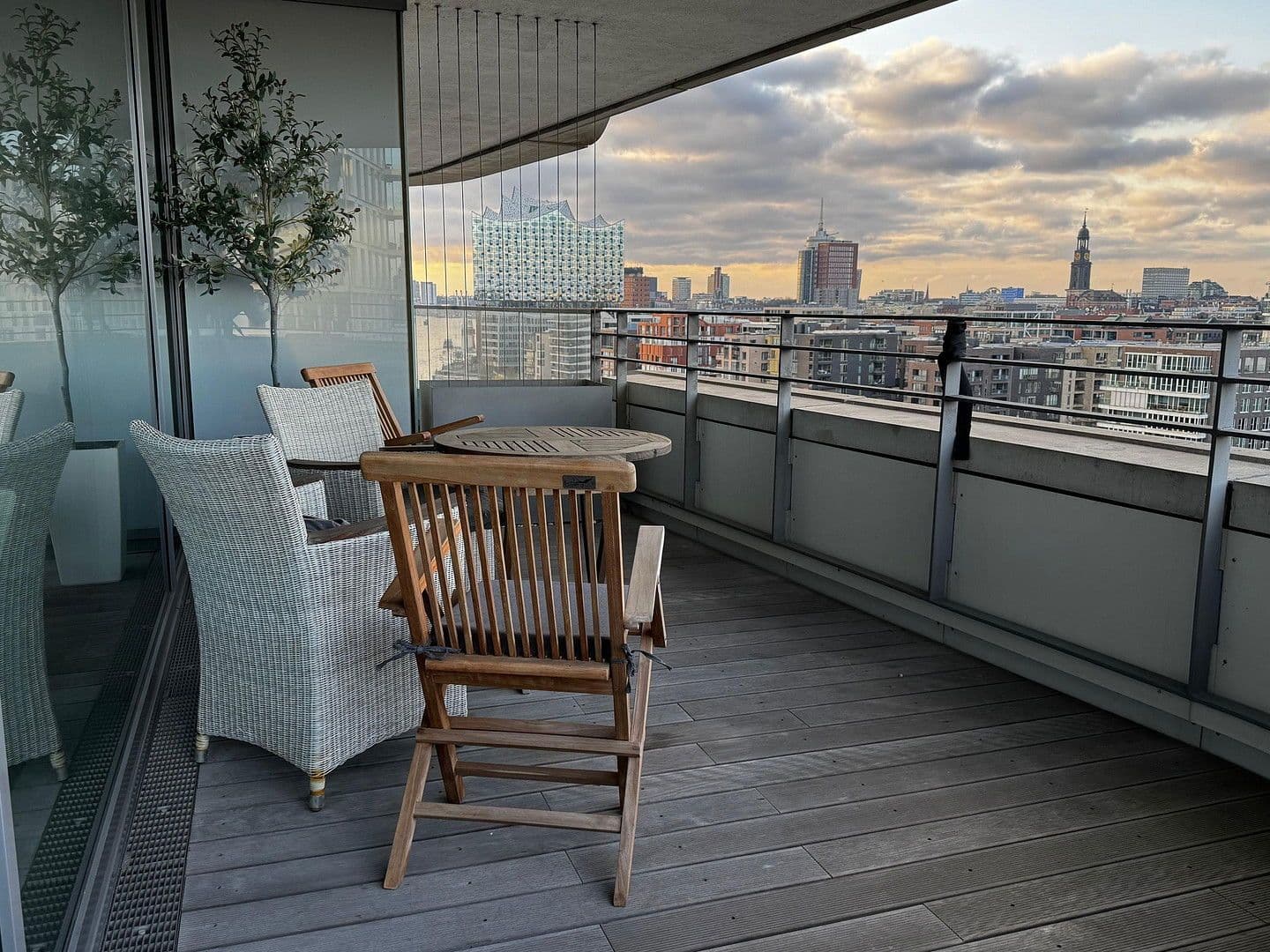 Prenájom bytu 2-izbový 134 m², Am Strandkai 3, Hamburg, Hamburg Prenájom bytu 2-izbový 134 m², Am Strandkai 3, Hamburg, Hamburg