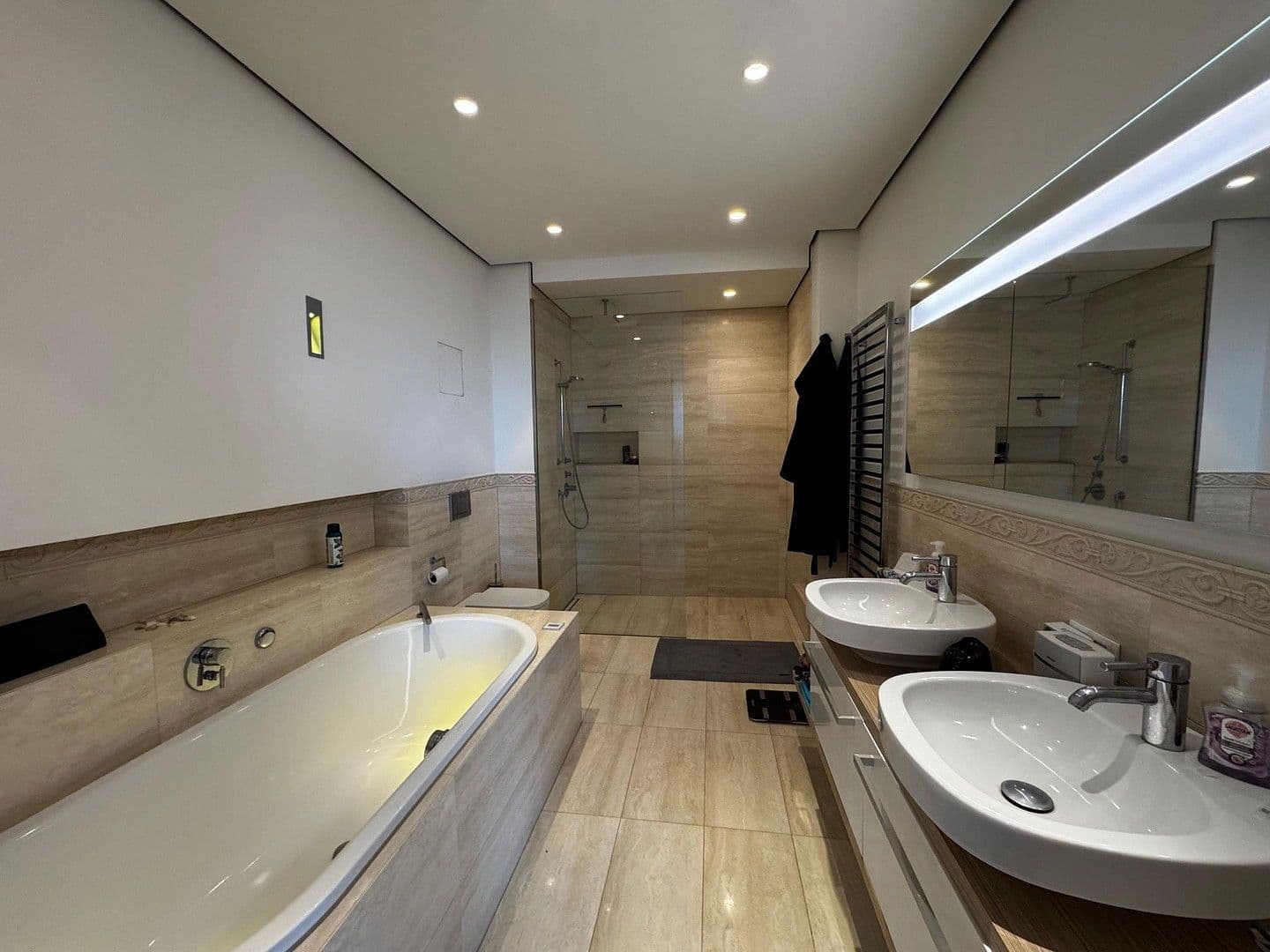 Prenájom bytu 2-izbový 134 m², Am Strandkai 3, Hamburg, Hamburg Prenájom bytu 2-izbový 134 m², Am Strandkai 3, Hamburg, Hamburg