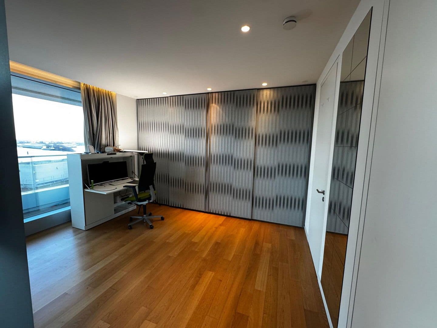 Prenájom bytu 2-izbový 134 m², Am Strandkai 3, Hamburg, Hamburg Prenájom bytu 2-izbový 134 m², Am Strandkai 3, Hamburg, Hamburg