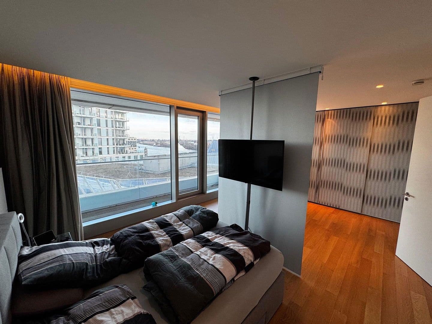 Prenájom bytu 2-izbový 134 m², Am Strandkai 3, Hamburg, Hamburg Prenájom bytu 2-izbový 134 m², Am Strandkai 3, Hamburg, Hamburg