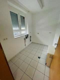 Prenájom domu 190 m², pozemek 300 m², Lerchenstrasse 2, Rodenbach, Porýnie-Falcko Prenájom domu 190 m², pozemek 300 m², Lerchenstrasse 2, Rodenbach, Porýnie-Falcko