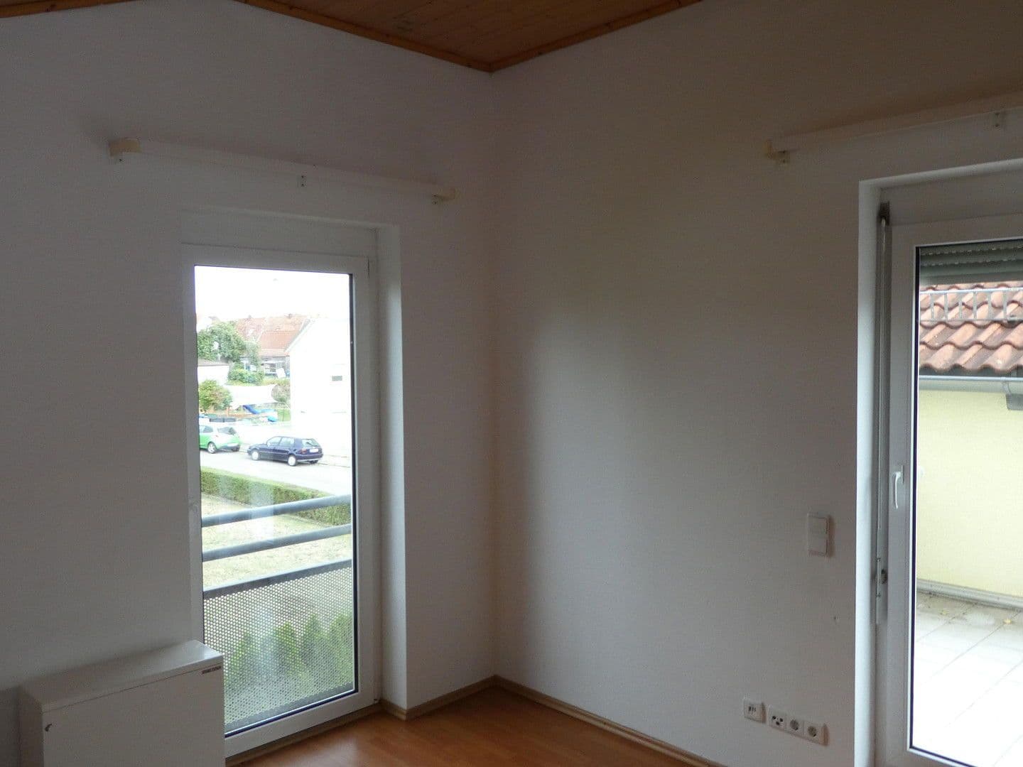 Prenájom domu 190 m², pozemek 300 m², Lerchenstrasse 2, Rodenbach, Porýnie-Falcko Prenájom domu 190 m², pozemek 300 m², Lerchenstrasse 2, Rodenbach, Porýnie-Falcko