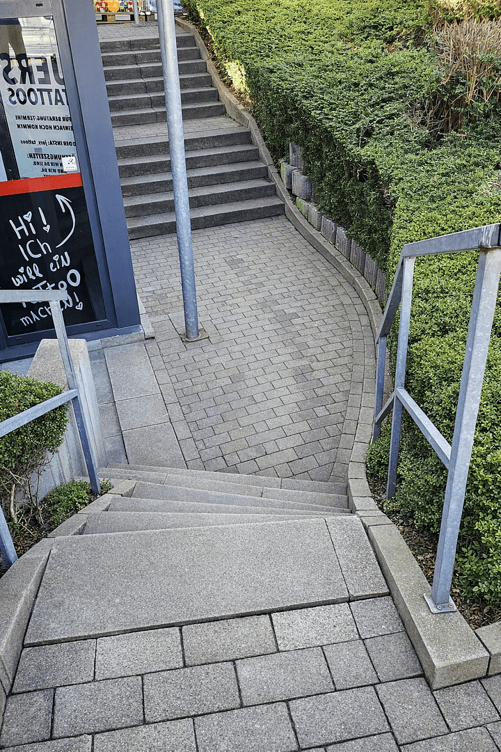 Prenájom nebytového priestoru 795 m², Bohmterstraße 52c, Osnabrück, Dolné Sasko Prenájom nebytového priestoru 795 m², Bohmterstraße 52c, Osnabrück, Dolné Sasko