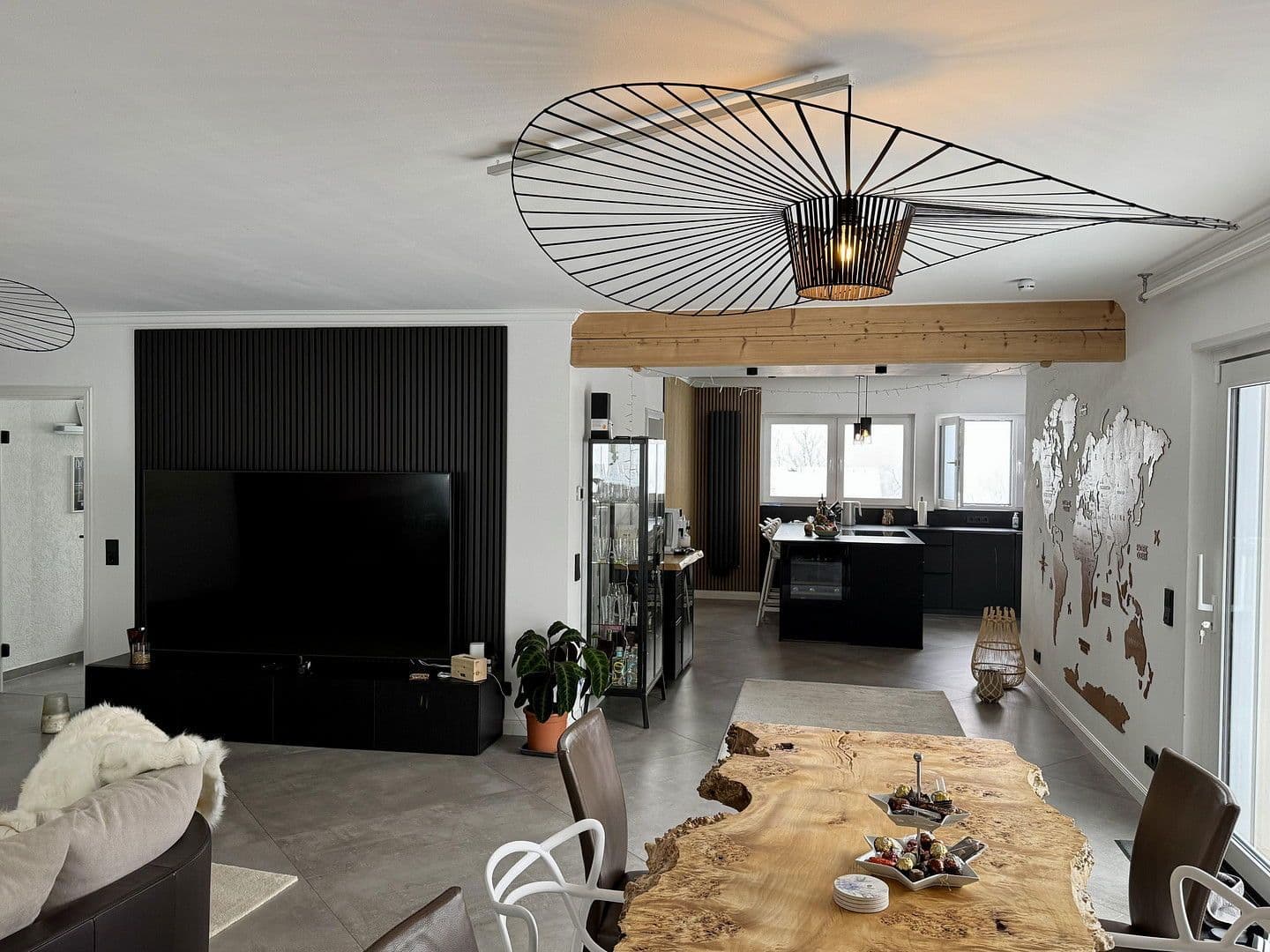 Predaj domu 330 m², pozemek 910 m², Weilburg, Hesensko Predaj domu 330 m², pozemek 910 m², Weilburg, Hesensko