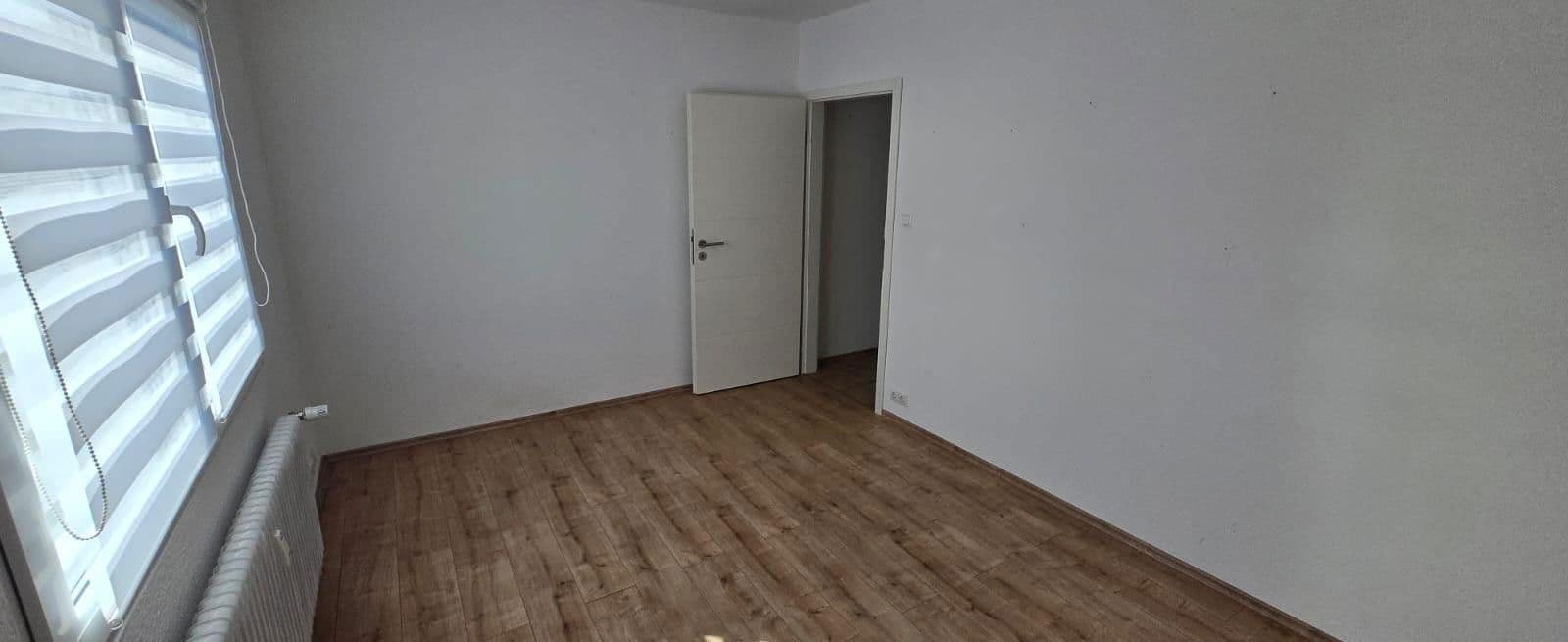 Prenájom bytu 3-izbový 89 m², Mainbernheim, Bavorsko Prenájom bytu 3-izbový 89 m², Mainbernheim, Bavorsko