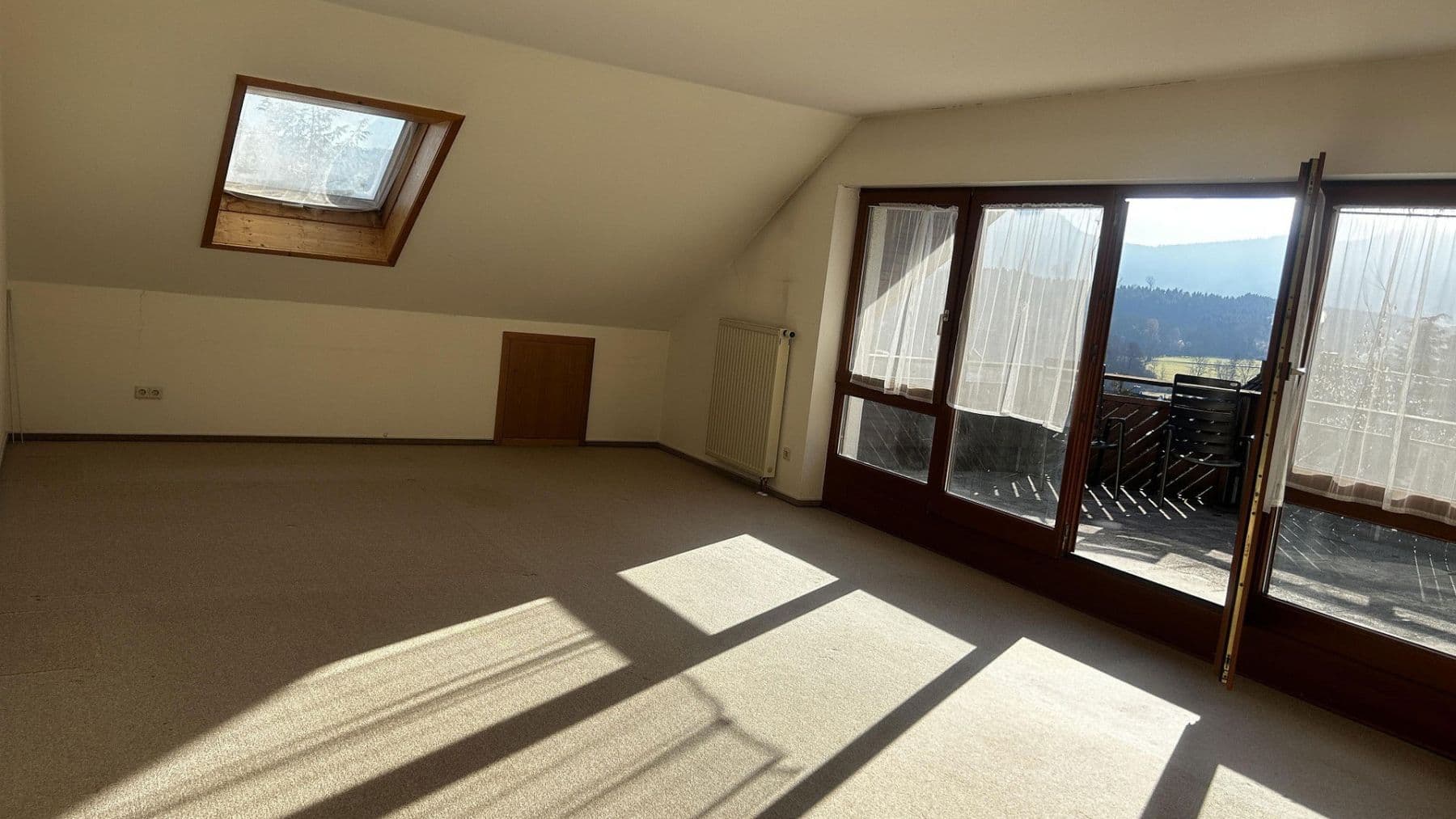 Predaj domu 305 m², pozemek 931 m², Balingen, Bádensko-Wurttembersko Predaj domu 305 m², pozemek 931 m², Balingen, Bádensko-Wurttembersko