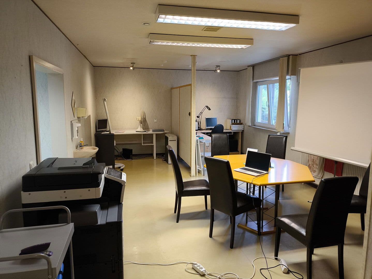 Prenájom kancelárie 500 m², Londoner Ring 105, Ludwigshafen am Rhein, Porýnie-Falcko Prenájom kancelárie 500 m², Londoner Ring 105, Ludwigshafen am Rhein, Porýnie-Falcko