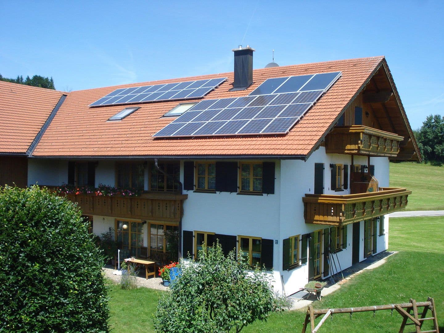 Predaj domu 514 m², pozemek 1.700 m², Hinter`m Buch 10, Sulzberg, Bavorsko Predaj domu 514 m², pozemek 1.700 m², Hinter`m Buch 10, Sulzberg, Bavorsko