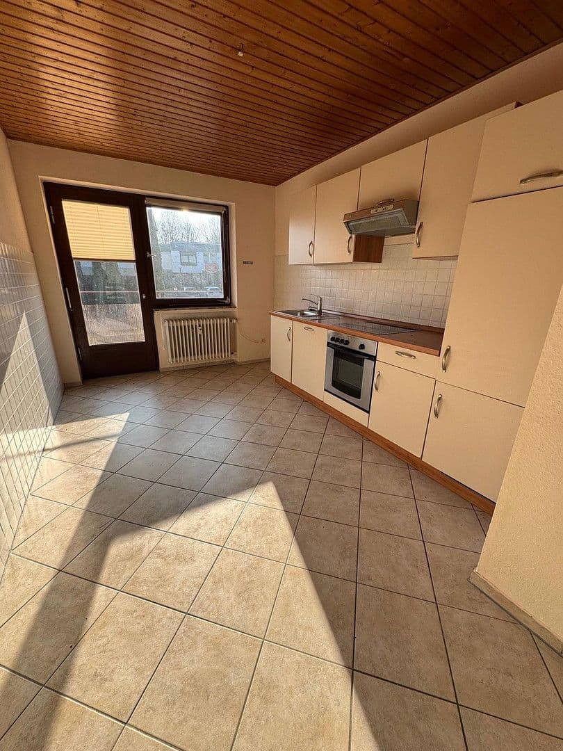 Prenájom bytu 4-izbový 107 m², Auf dem Mühlenstiege 1, Bad Gandersheim, Dolné Sasko Prenájom bytu 4-izbový 107 m², Auf dem Mühlenstiege 1, Bad Gandersheim, Dolné Sasko