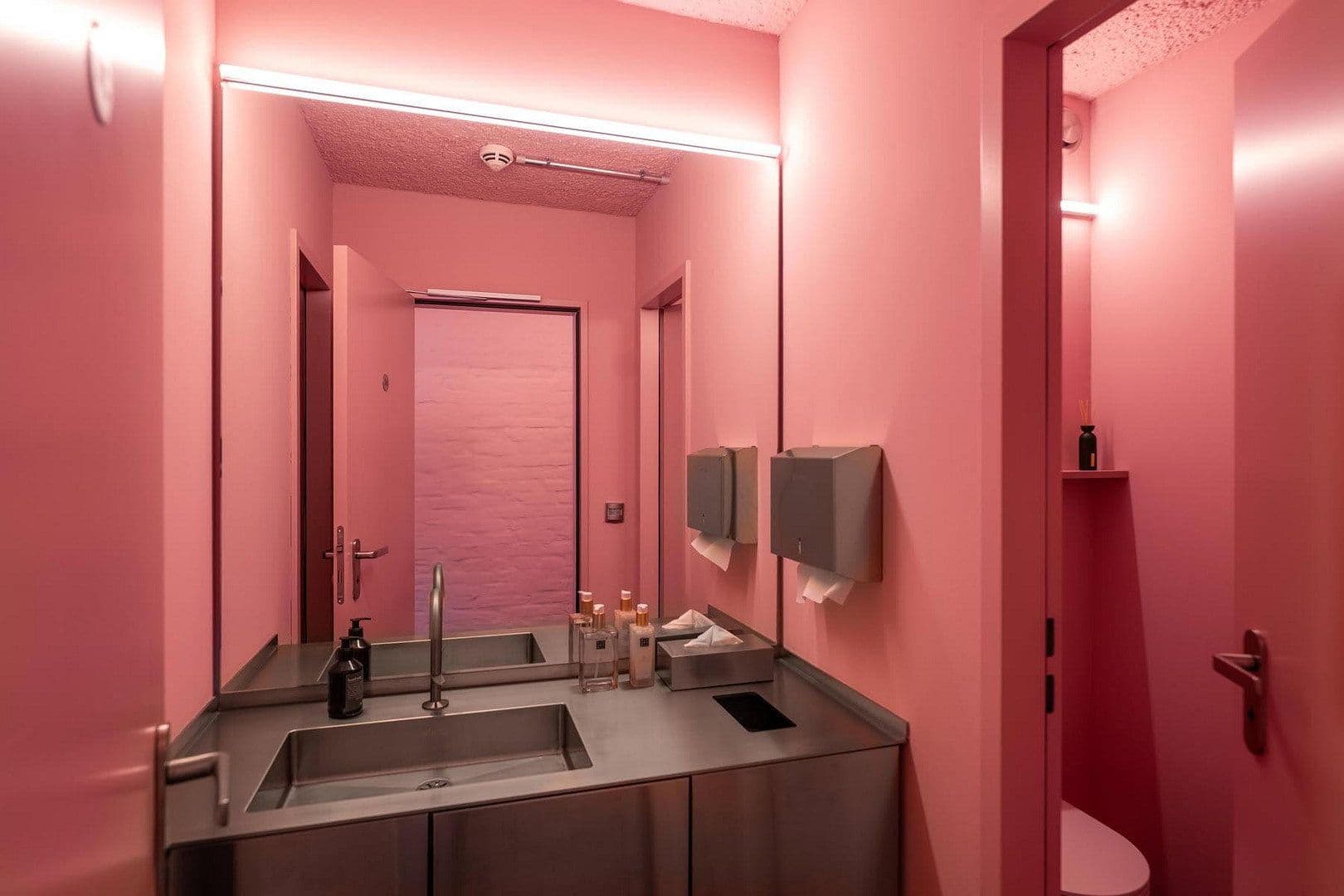 Prenájom kancelárie 17 m², Haßstraße 13/15, Kiel, Šlezvicko-Holštajnsko Prenájom kancelárie 17 m², Haßstraße 13/15, Kiel, Šlezvicko-Holštajnsko